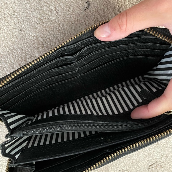 Kate Spade Black Leather Zip Wallet - Picture 7 of 13